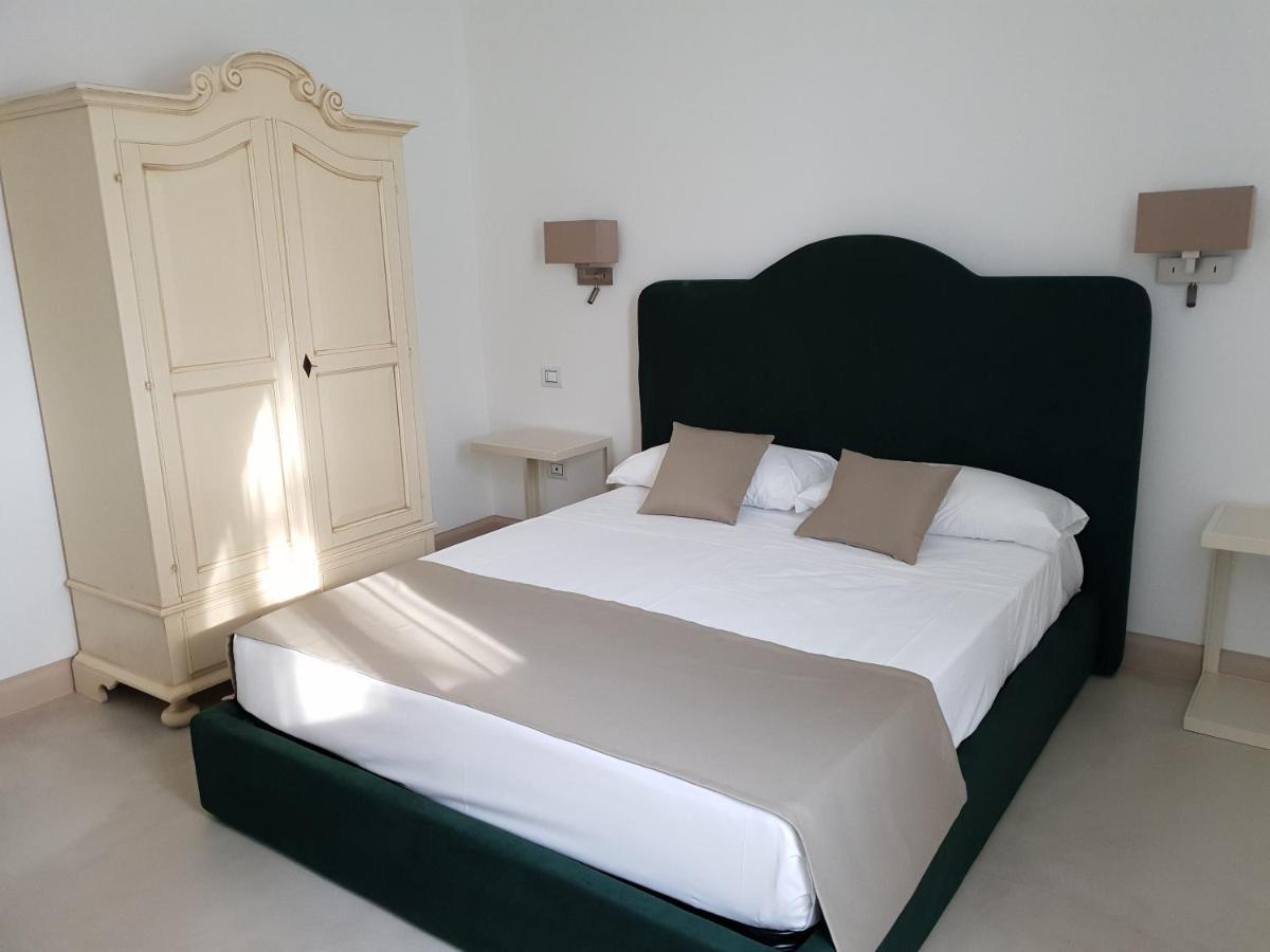 Villa Natia Mottola Luaran gambar